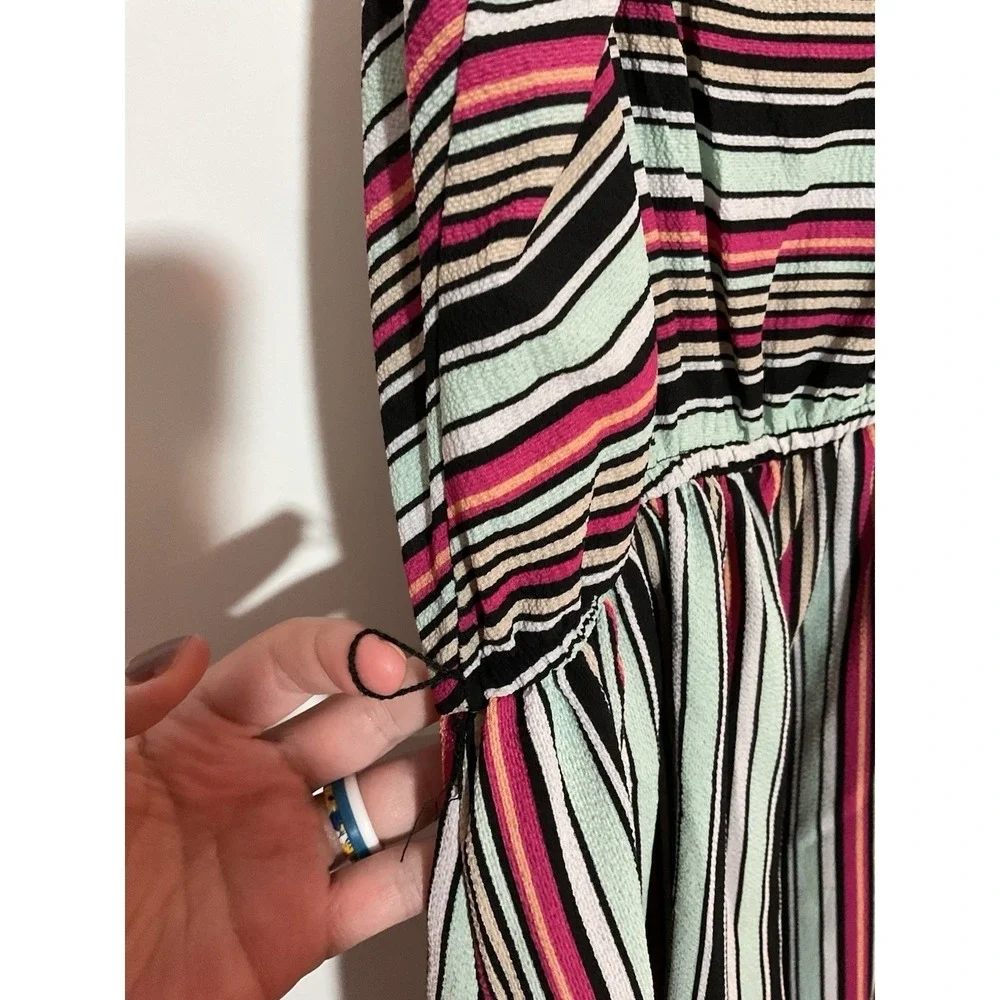 Trixxi Womens XS Striped Cami‎ Romper V Neck Elastic Waist Adjustable Boho Chic